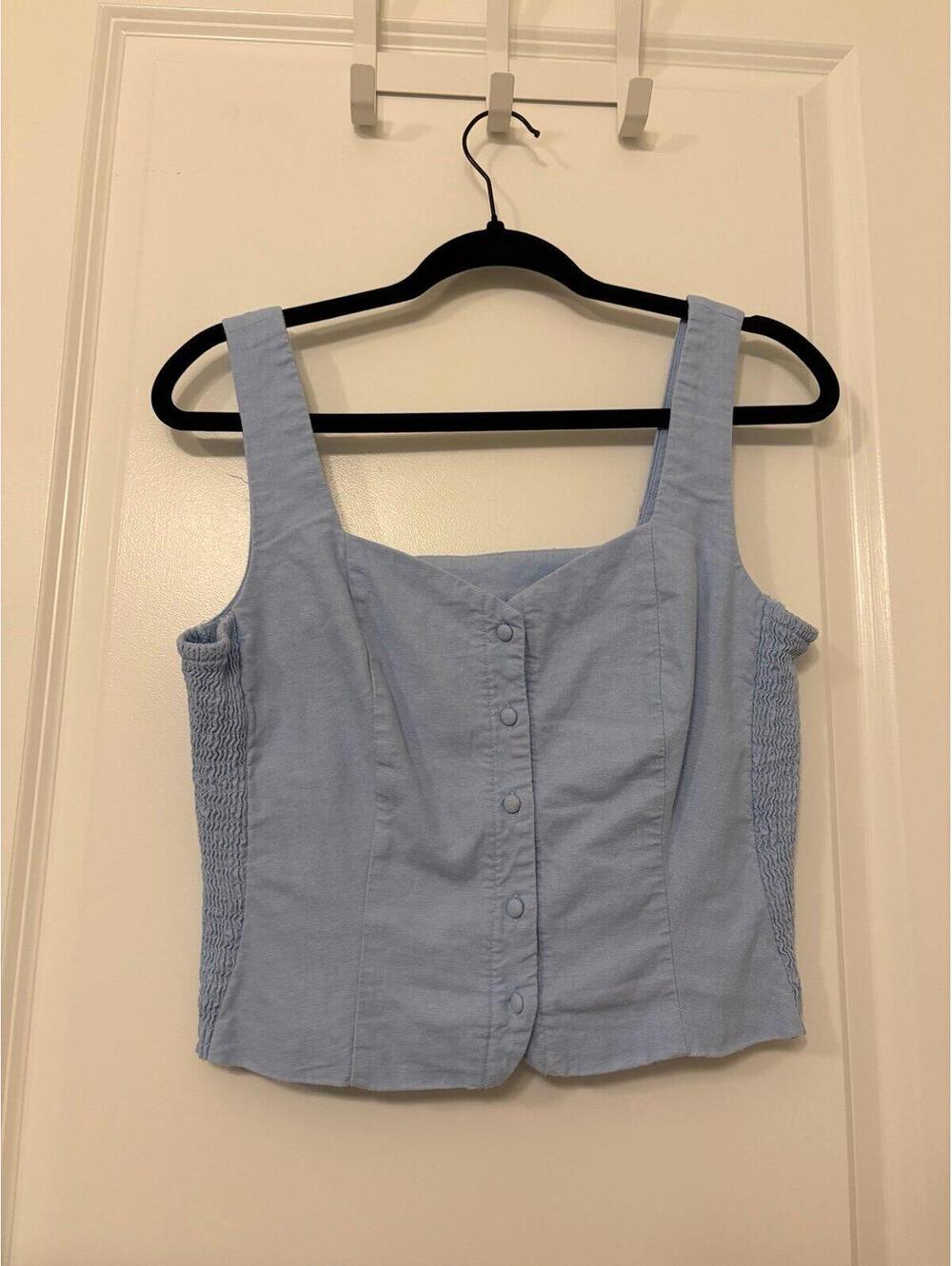 Old Navy Linen Blend Light Blue Smocked Side Tank Top – Size M